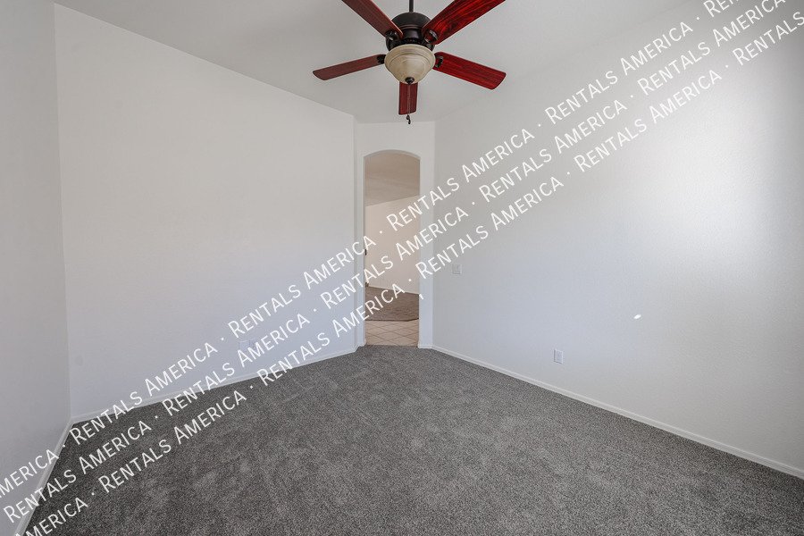 Cozy 2 Bed 2 Bath in North Phx Has Gorgeous Fixtures & Great Spaces! property image