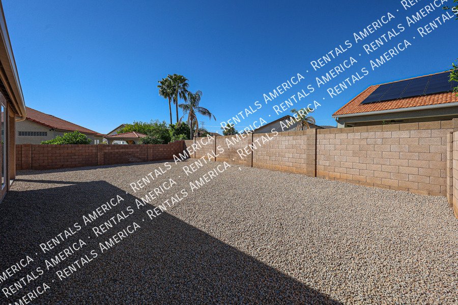 Cozy 2 Bed 2 Bath in North Phx Has Gorgeous Fixtures & Great Spaces! property image