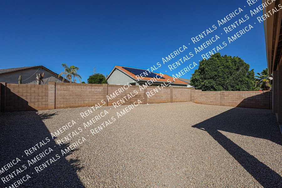 Cozy 2 Bed 2 Bath in North Phx Has Gorgeous Fixtures & Great Spaces! property image