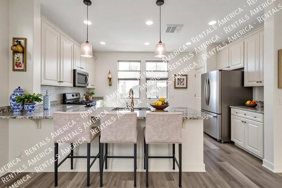 3-Bedroom, 2 Bath in Higley Heights property image