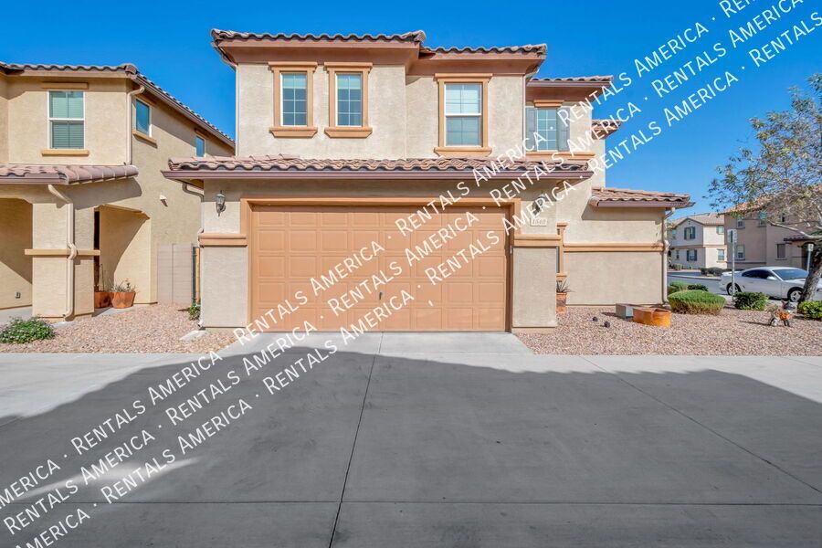 3-Bedroom, 2 Bath in Higley Heights property image
