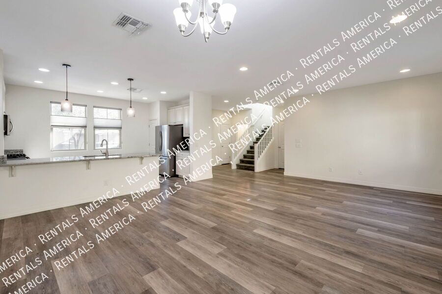 3-Bedroom, 2 Bath in Higley Heights property image