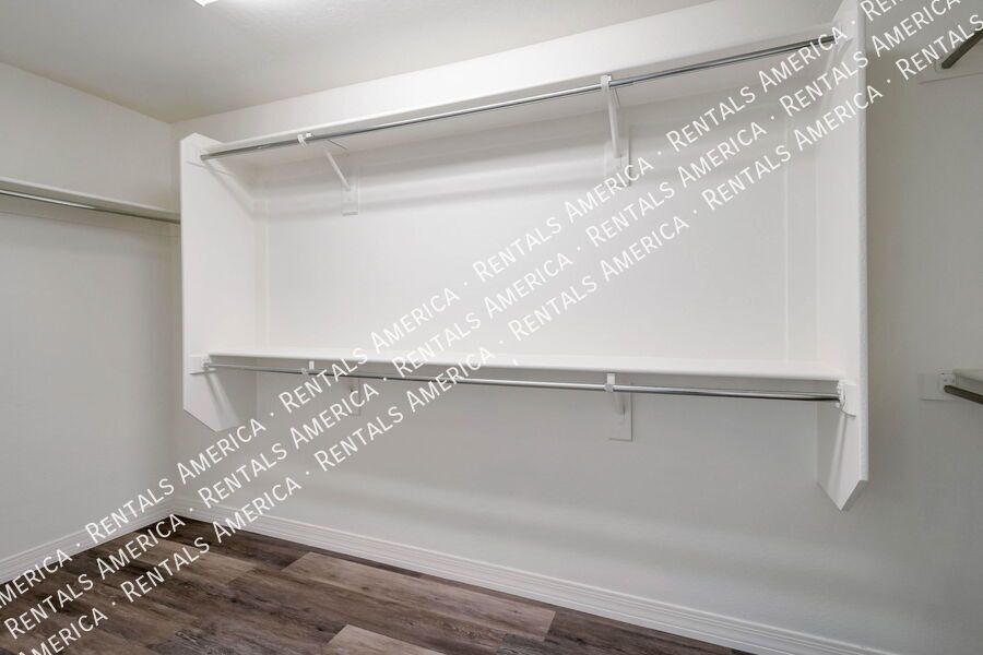 3-Bedroom, 2 Bath in Higley Heights property image