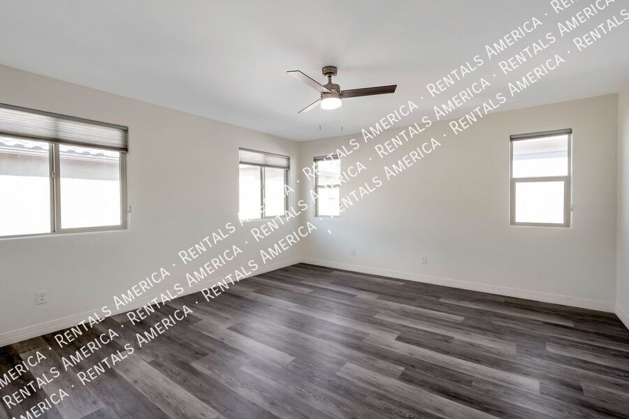 3-Bedroom, 2 Bath in Higley Heights property image