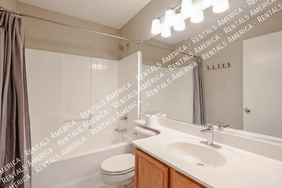 Awesome single level property image