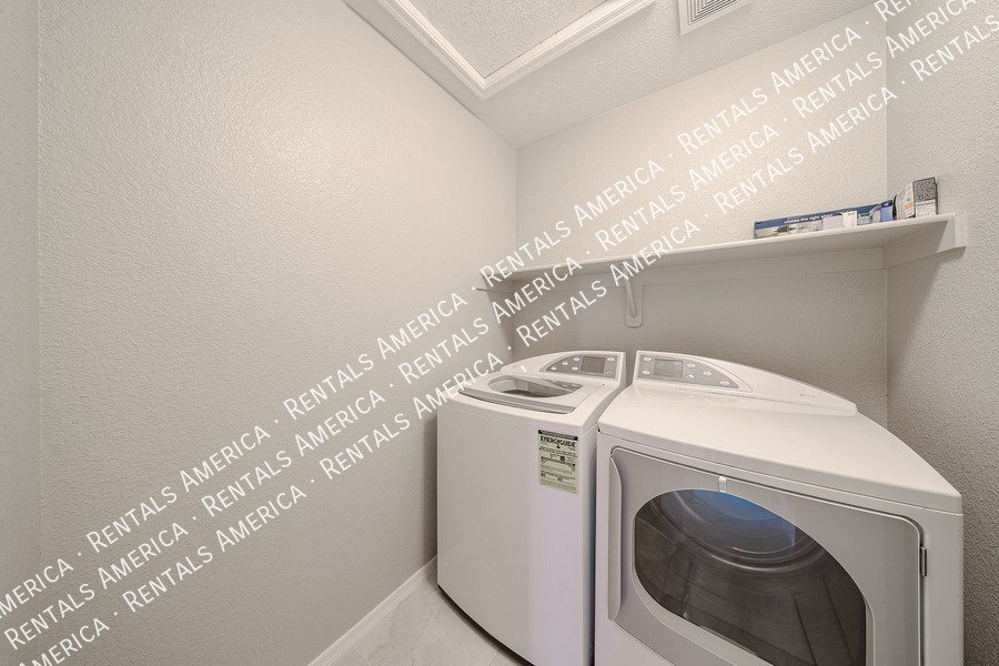 Awesome single level property image