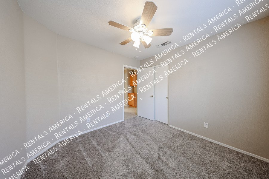 Awesome single level property image