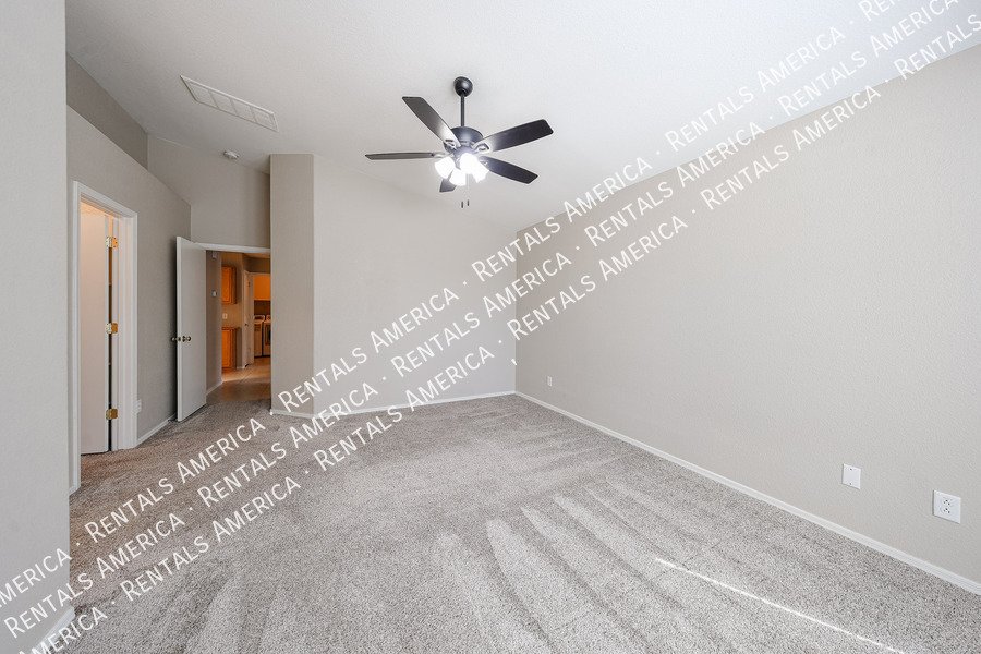 Awesome single level property image