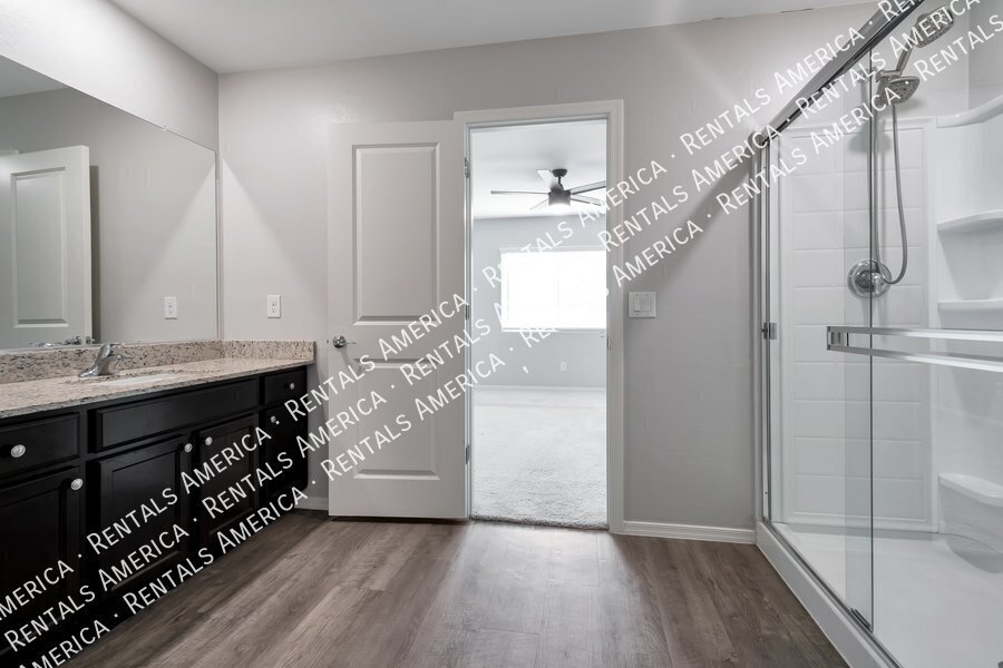 Charming 3 bedroom 2 bath in Florence property image