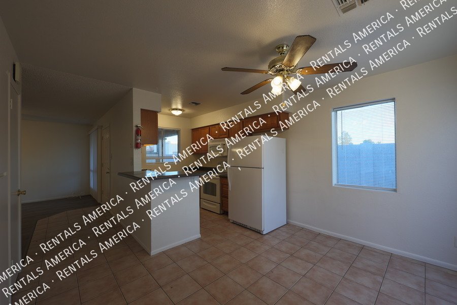 2 WEEKS FREE RENT WITH AN APPROVED APPLICATION! 2 BR IN Vista De Oeste property image