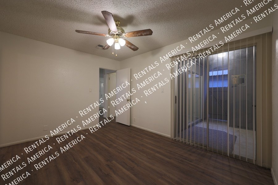 2 WEEKS FREE RENT WITH AN APPROVED APPLICATION! 2 BR IN Vista De Oeste property image