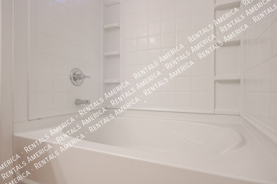 Spacious 3 bed 2.5 bath-Tramonto Community property image