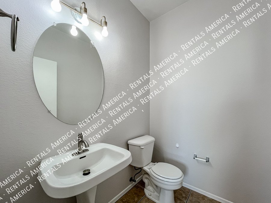 Exquisite 3 BR + Loft Home in Augusta Ranch Golf Course Comm property image