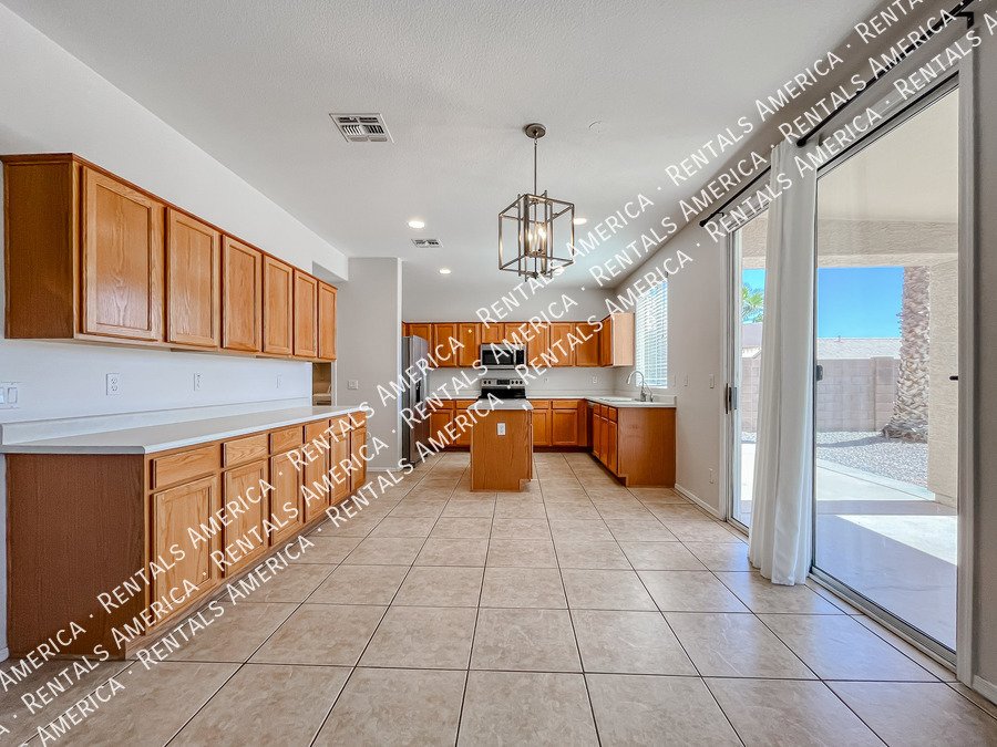 Exquisite 3 BR + Loft Home in Augusta Ranch Golf Course Comm property image