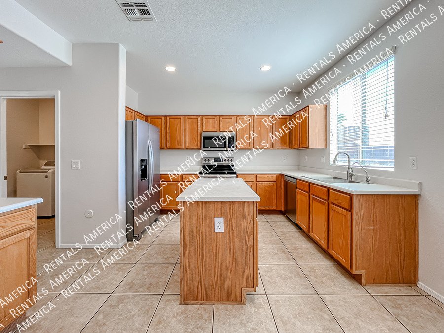 Exquisite 3 BR + Loft Home in Augusta Ranch Golf Course Comm property image