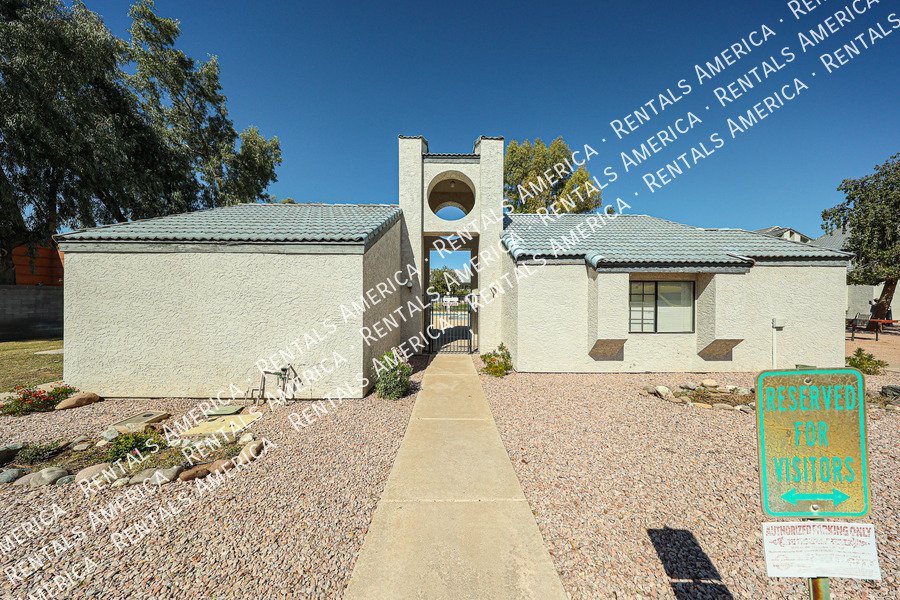 Gorgeous Townhome in Hunters Pointe Community property image