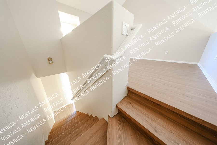 Gorgeous Townhome in Hunters Pointe Community property image