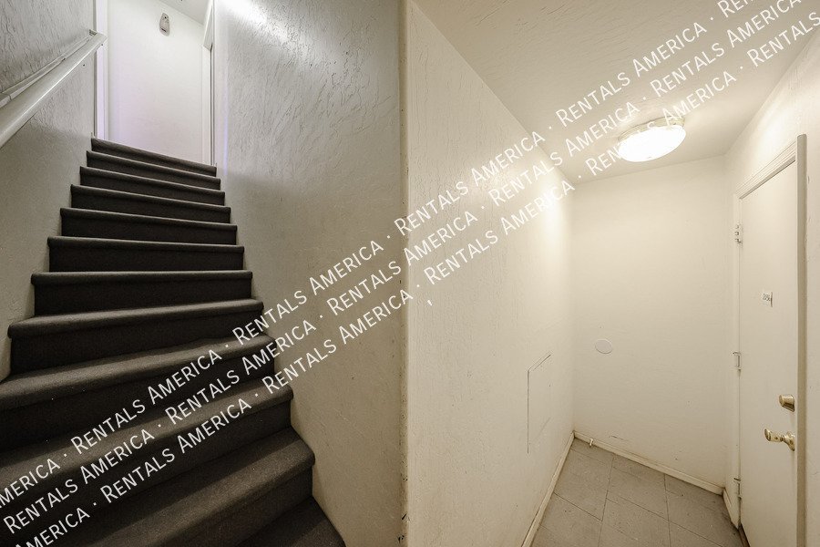 Gorgeous Townhome in Hunters Pointe Community property image