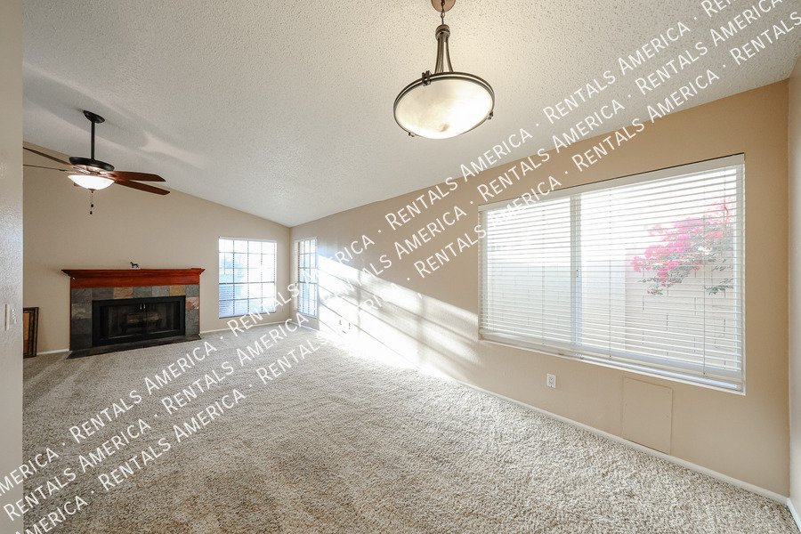 Exceptional 3BD 2BA Home With Pool in Marlborough Estates in Tempe! property image