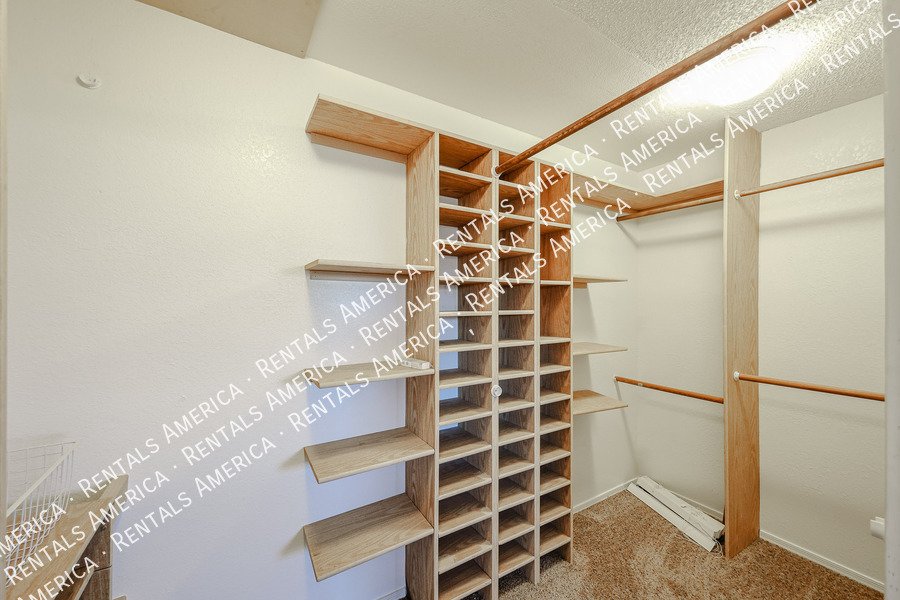 Exceptional 3BD 2BA Home With Pool in Marlborough Estates in Tempe! property image