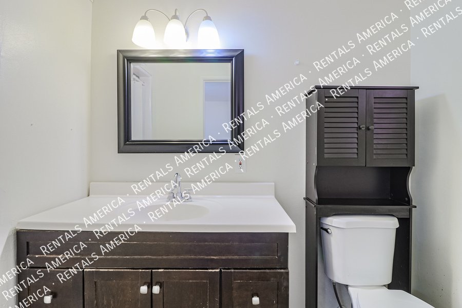 2 WEEKS FREE RENT WITH APPROVED APPLICATION property image