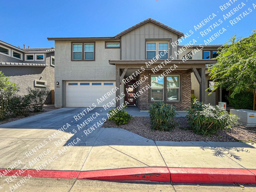 Gorgeous Bright & Spacious 4 Bdrm located in the Heart of Chandler! property image