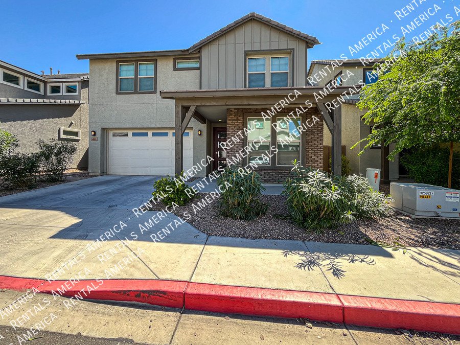 Gorgeous Bright & Spacious 4 Bdrm located in the Heart of Chandler! property image