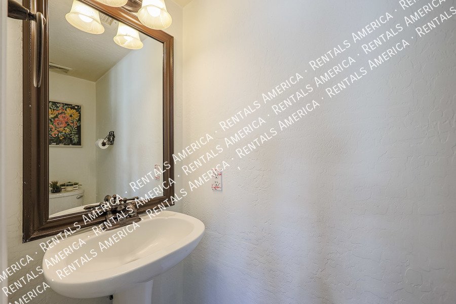 BEAUTIFUL HOME IN GOLD CANYON property image