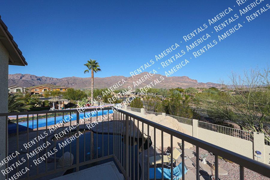 BEAUTIFUL HOME IN GOLD CANYON property image