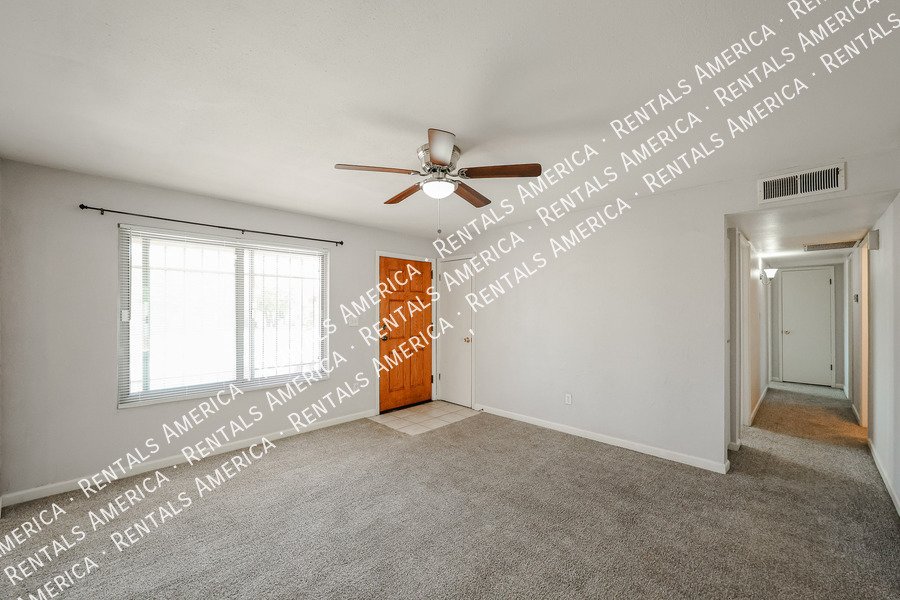 1246 E Marny Rd property image