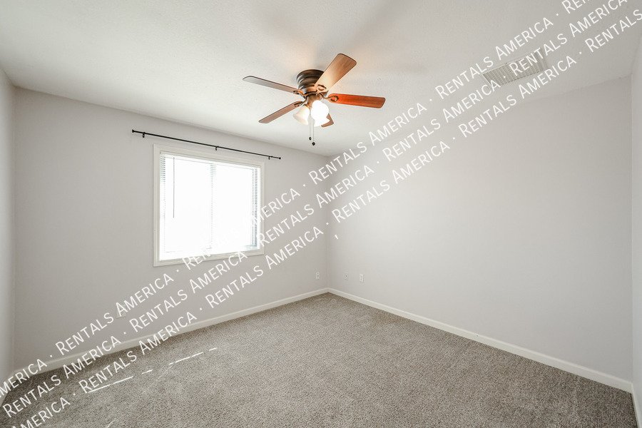 1246 E Marny Rd property image