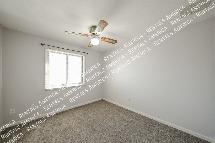 1246 E Marny Rd property image