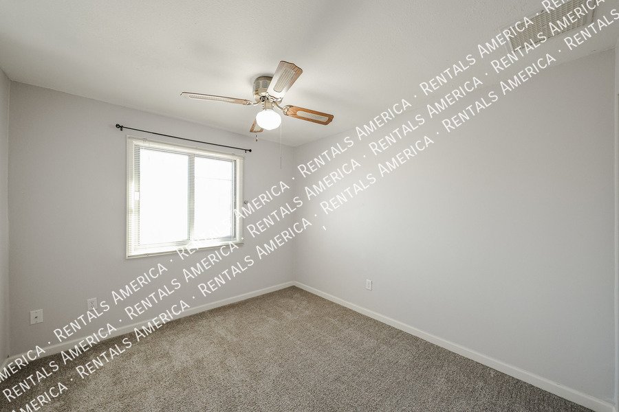 1246 E Marny Rd property image