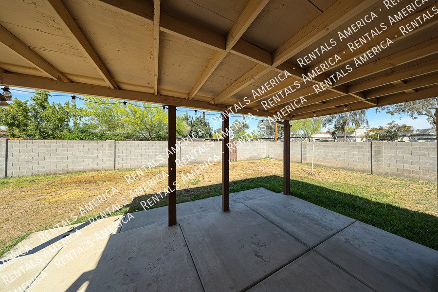 1246 E Marny Rd property image