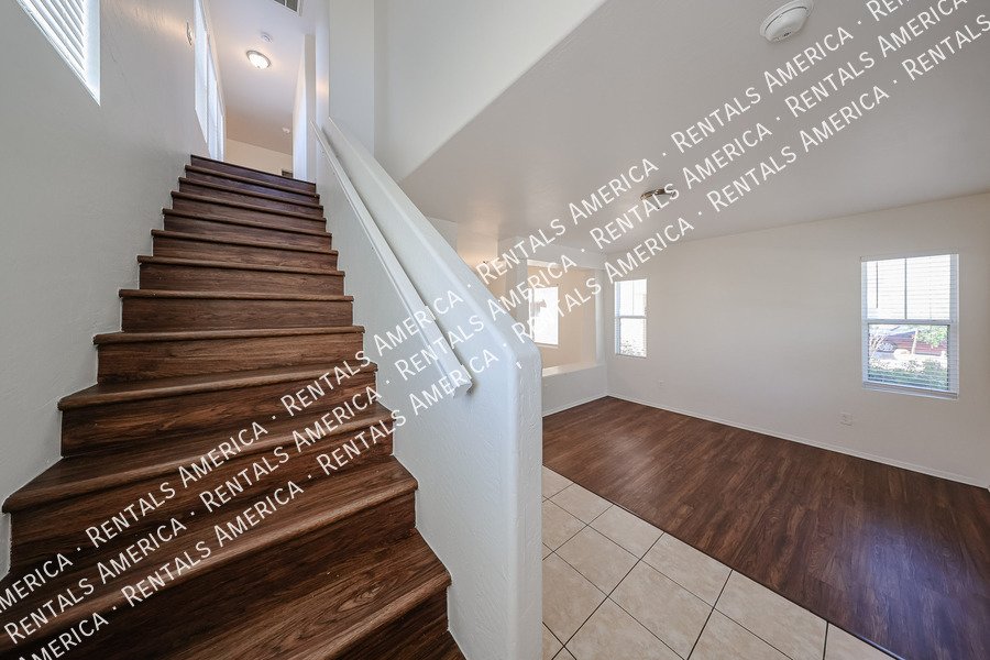 4 bedroom 2.5 bath- NO Carpet $300 off Move-In by April 6th property image