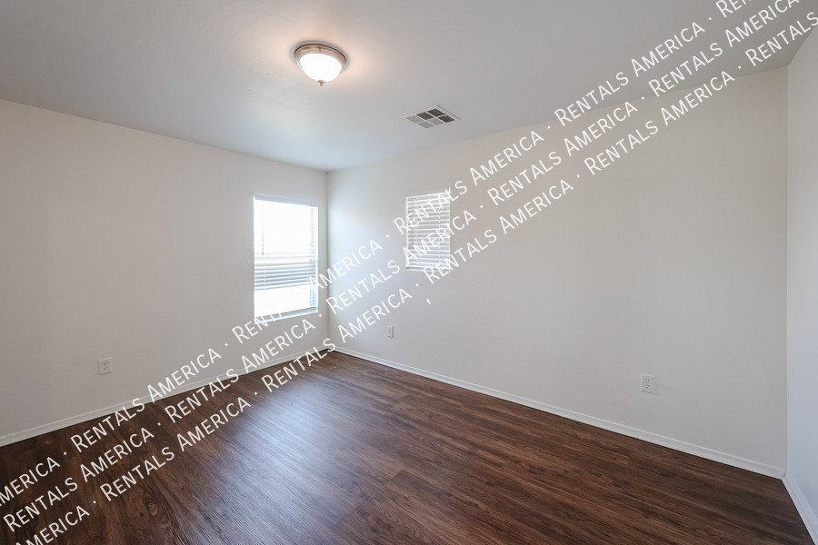 4 bedroom 2.5 bath- NO Carpet $300 off Move-In by April 6th property image