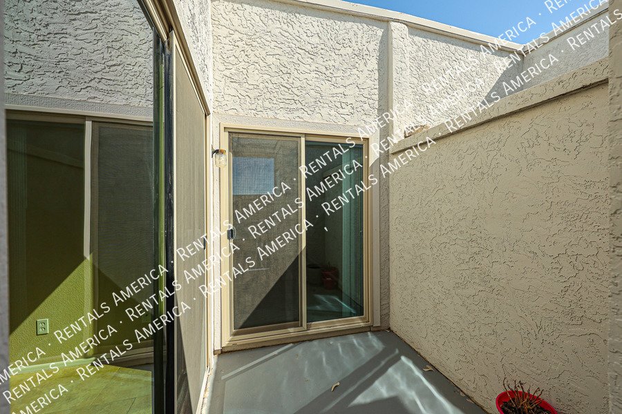 10815 W Northern Ave property image