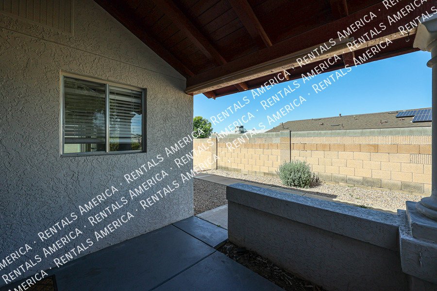 10815 W Northern Ave property image