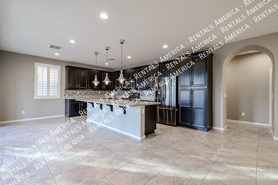 Gorgeous 3 bedroom/3 bath in Fincher Creek @Cooley Station property image