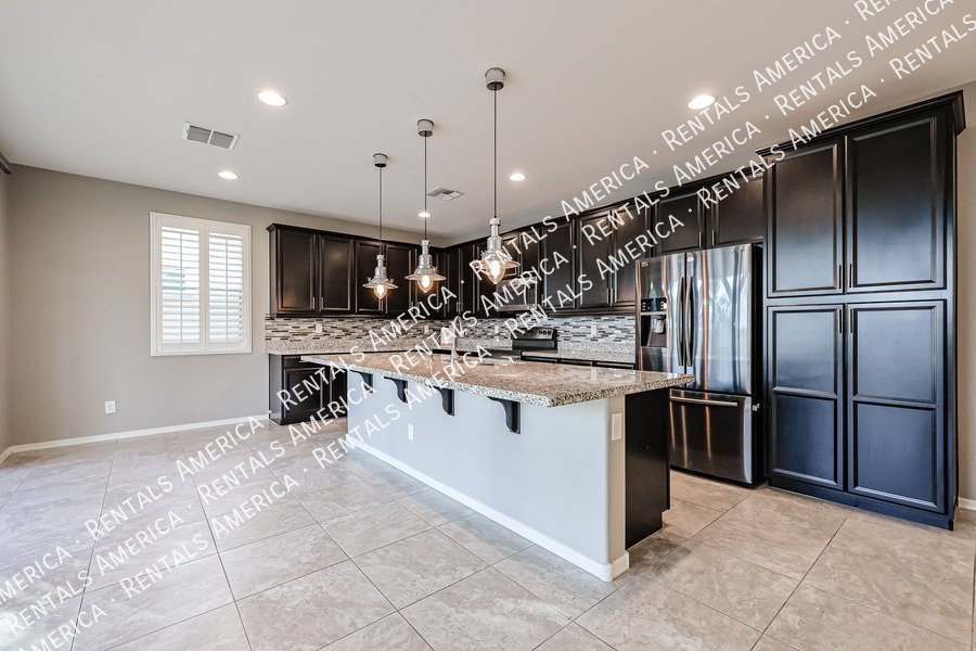 Gorgeous 3 bedroom/3 bath in Fincher Creek @Cooley Station property image