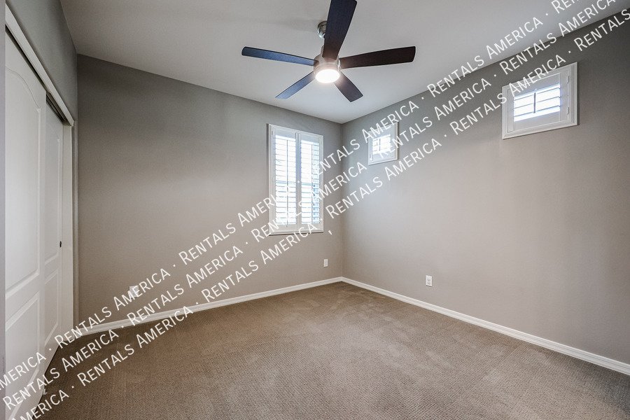 Gorgeous 3 bedroom/3 bath in Fincher Creek @Cooley Station property image