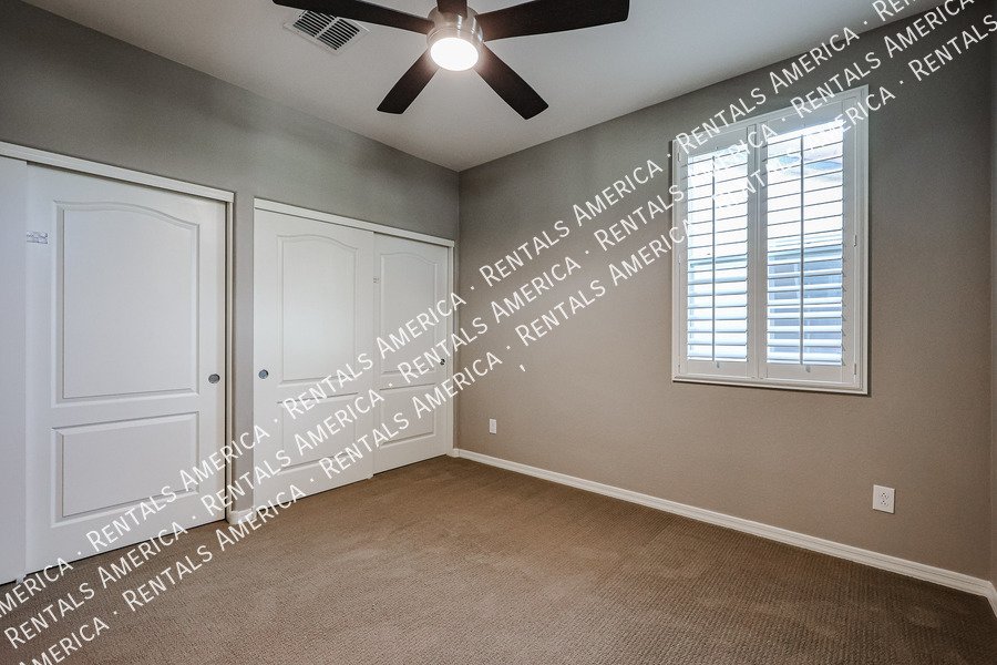 Gorgeous 3 bedroom/3 bath in Fincher Creek @Cooley Station property image