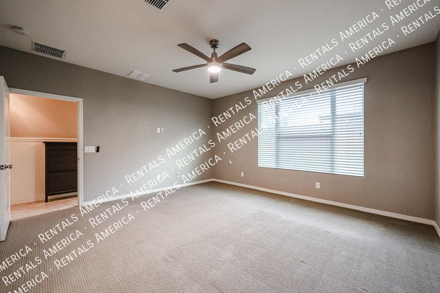 Gorgeous 3 bedroom/3 bath in Fincher Creek @Cooley Station property image