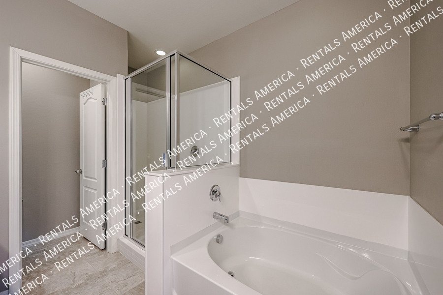 Gorgeous 3 bedroom/3 bath in Fincher Creek @Cooley Station property image