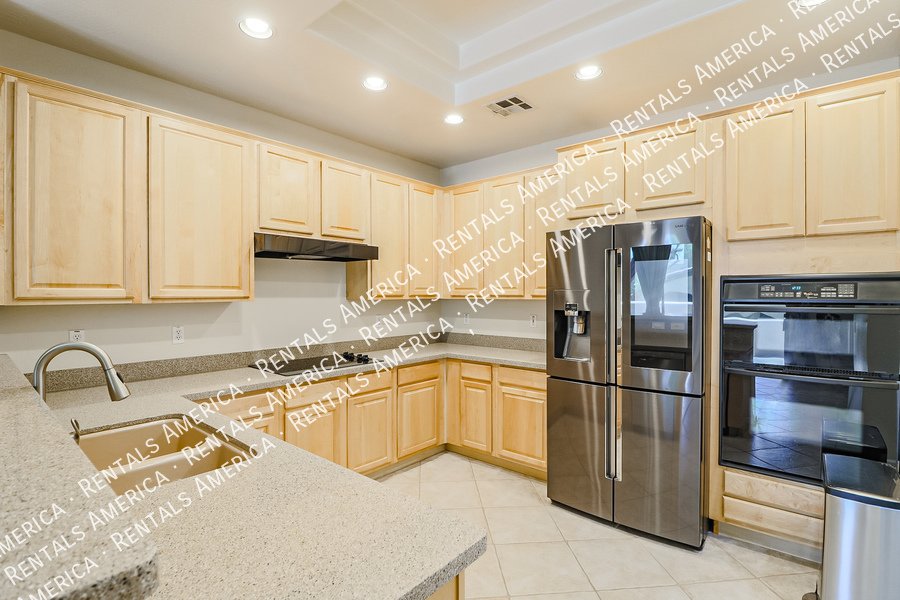 3-Bedroom Home in Gated Grayhawk Community! property image