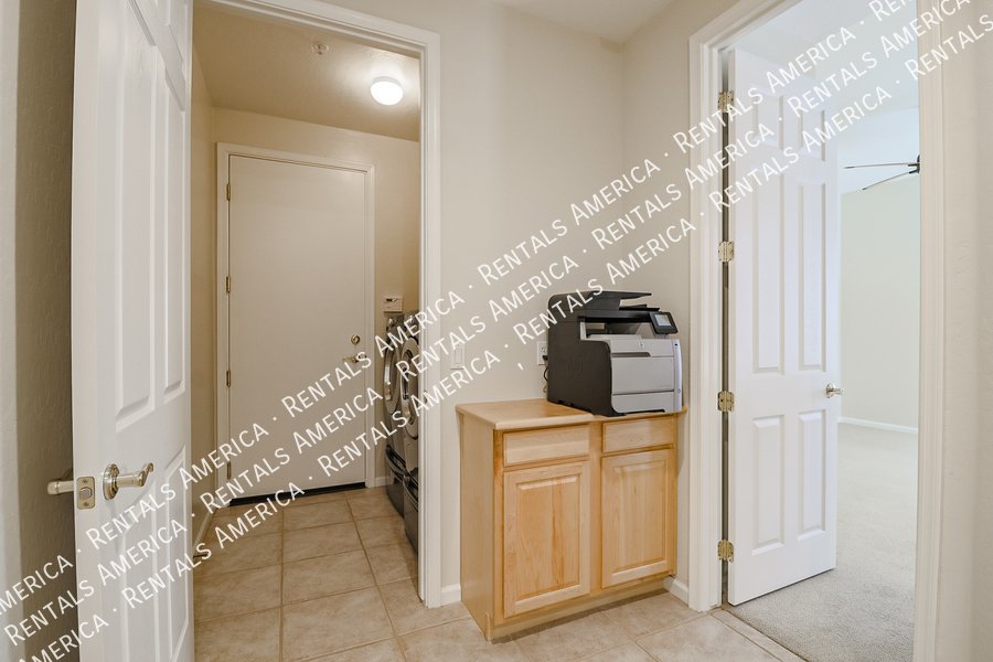 3-Bedroom Home in Gated Grayhawk Community! property image