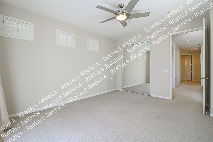 3-Bedroom Home in Gated Grayhawk Community! property image