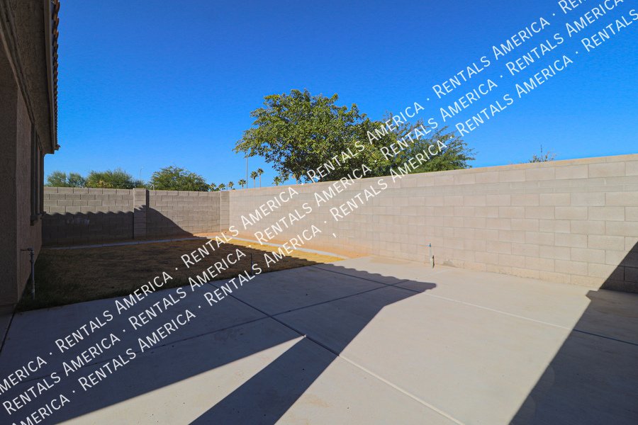 Gorgeous 3 bedroom + Den home in Mesa property image