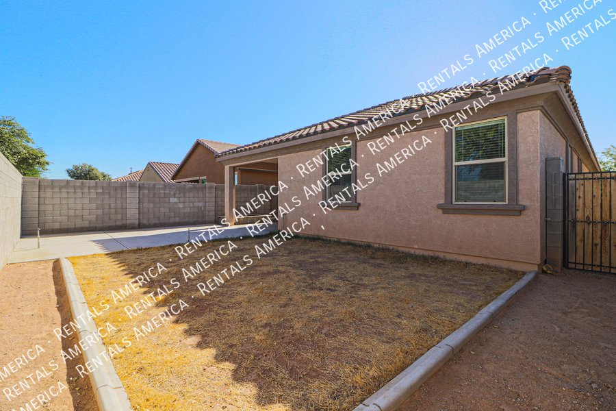 Gorgeous 3 bedroom + Den home in Mesa property image