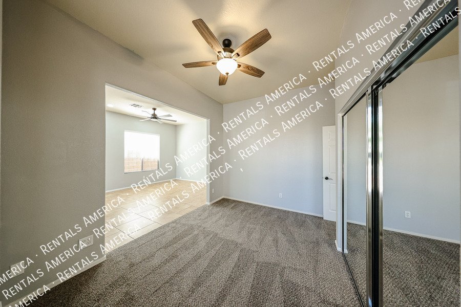 Beautiful 3 bdrm + Den home in Augusta Ranch property image